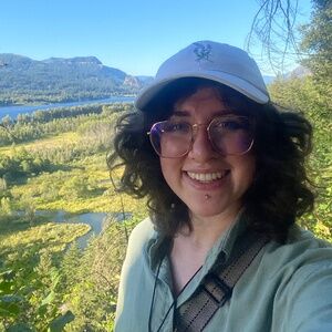 Meet your Posher, Steph